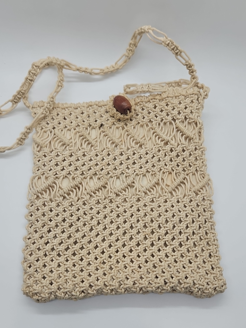 Vintage Macrame Pappagallo Cream Crossbody Bag with Wooden Bead